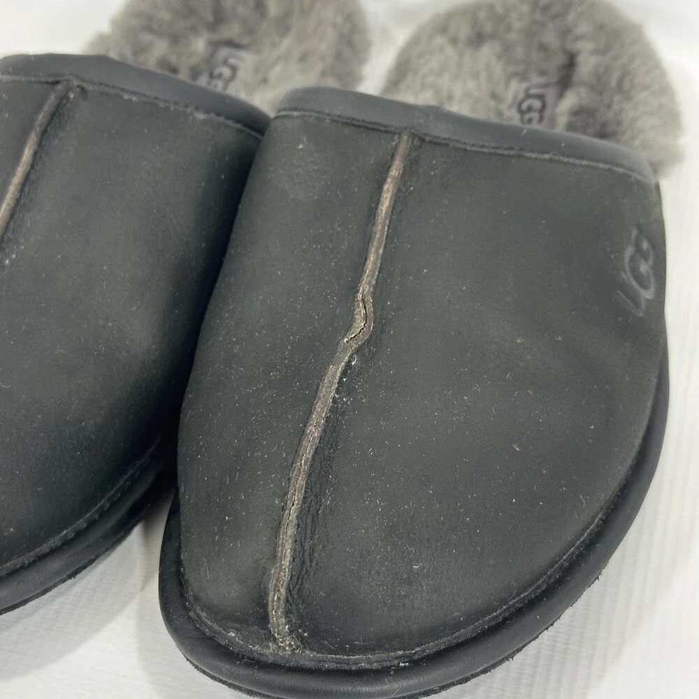 UGG Slippers Mens Size 11 Black Leather Mule Shearling Lined Slip On House